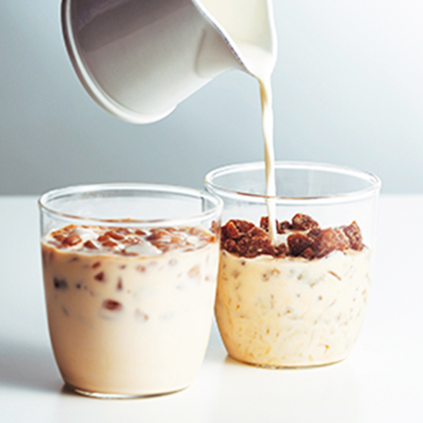 ドトール　氷ｄｅアイスカフェオ・レ＆氷ｄｅアイスロイヤルミルクティー