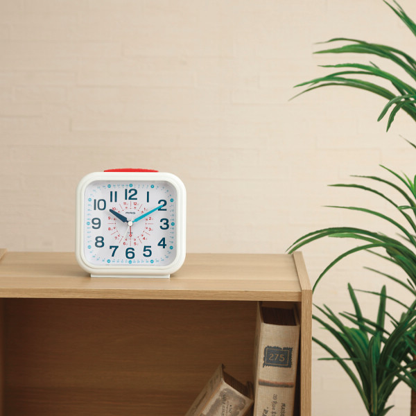 ＭＡＧ　知育目覚まし時計おきてよーめる