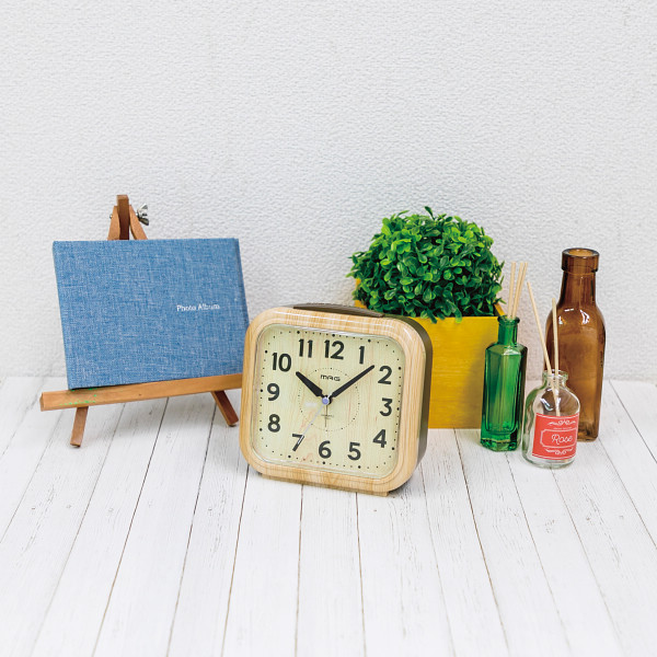 ＭＡＧ　電子音目覚まし時計グレイン