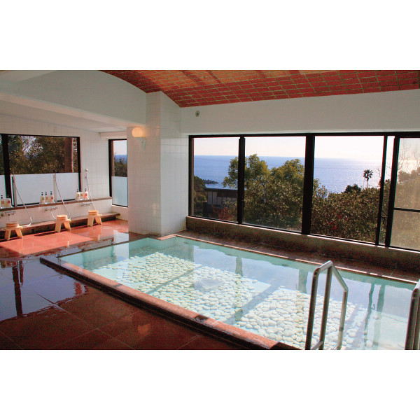 リゾートホテル　海辺の果樹園　日帰り入浴　２名様