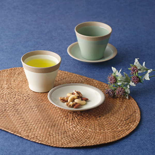 ポタリー　カップ＆トレーペア