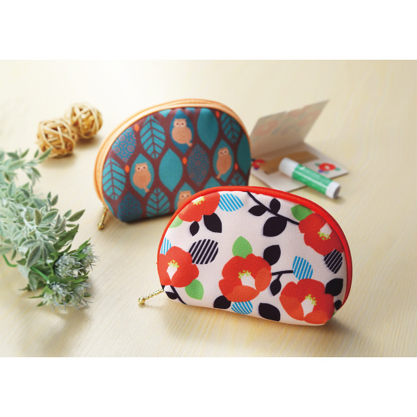 シェルポーチ２個とスキンケアセット（椿花・お茶）