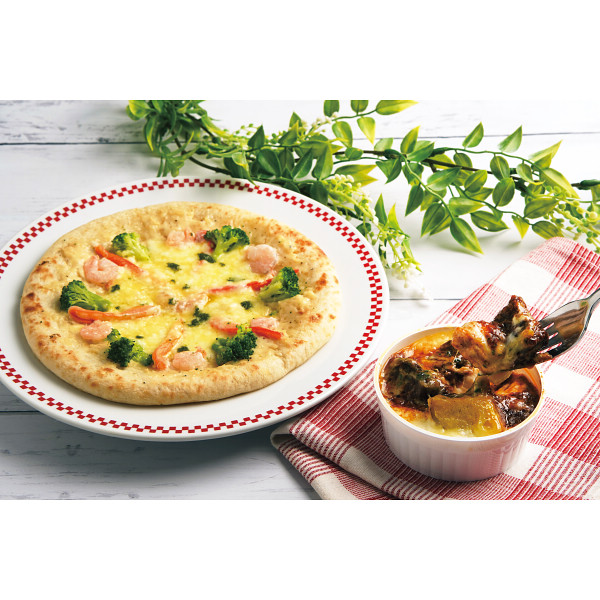 シーフードピザとビーフグラタン