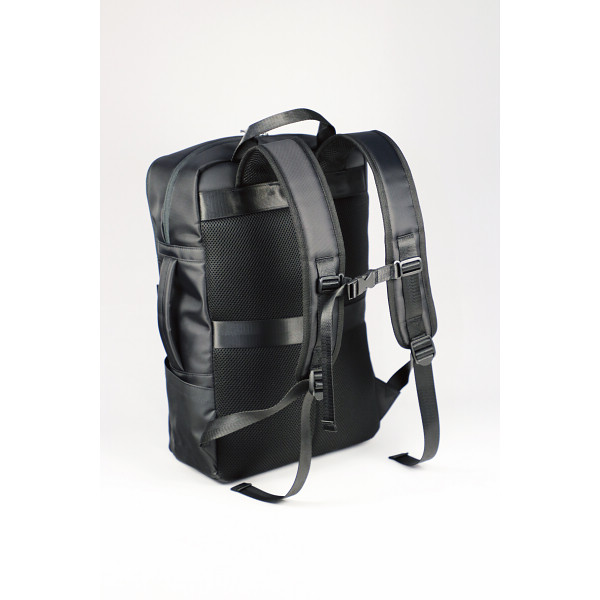 アーサー・バレンティーニ　ビジネスリュック