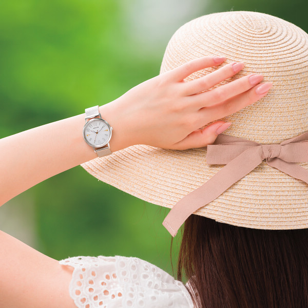 シチズン　ウィッカ　ソーラーウオッチ