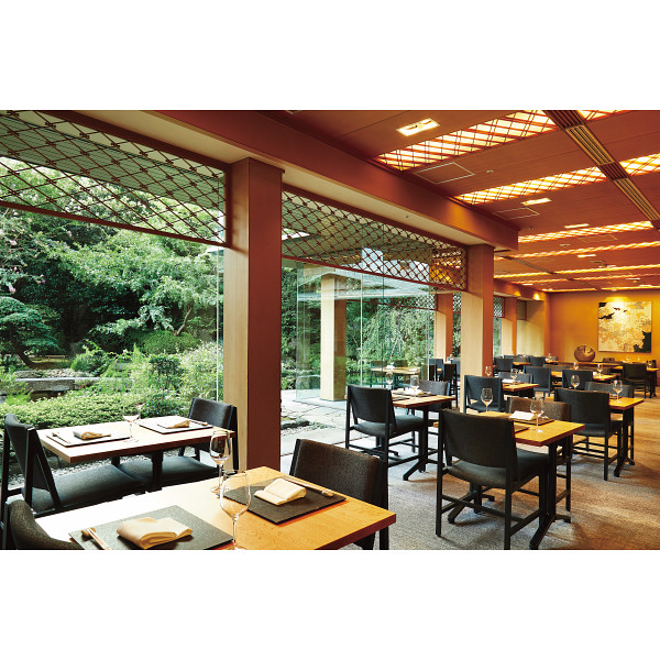 ＡＮＡインターコンチネンタル別府リゾート＆スパＥＬＥＭＥＮＴＳ　温泉＋セミブッフェランチ　３名様