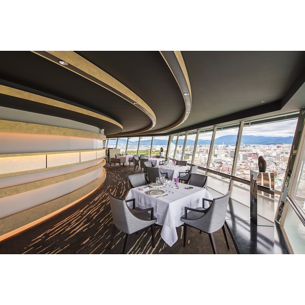 リーガロイヤルホテル京都　フレンチダイニング　トップ　オブ　キョウト　ランチコース　２名様