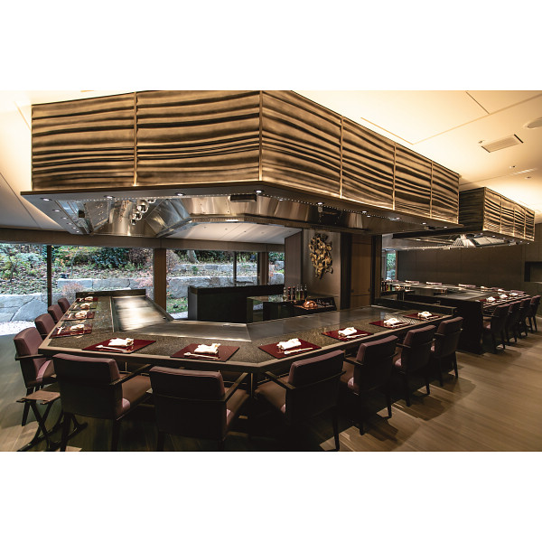 シェラトン都ホテル東京　鉄板焼　しろかね　ディナーコース　２名様