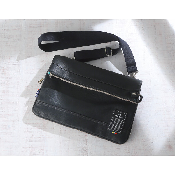 メデンイクイップメント　クラッチショルダー  ブラック