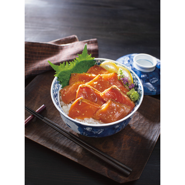 北海道サーモンのごま漬け丼