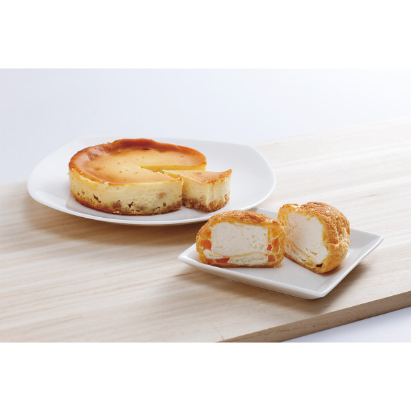 「乳蔵」北海道ベイクドチーズケーキとミルクシュー