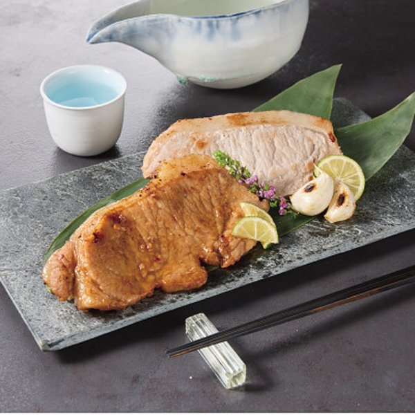 鹿児島県産黒豚ロース肉のステーキ＆味噌漬