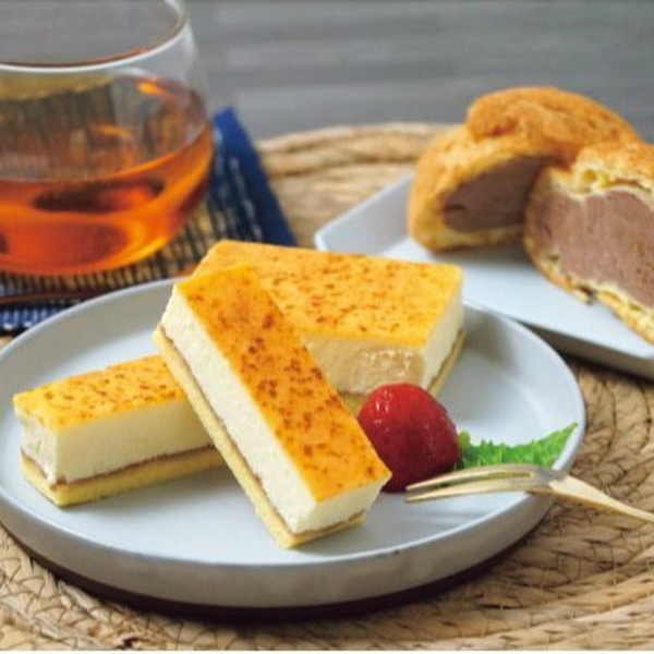 「乳蔵」北海道焼きプリンケーキとチョコシュー