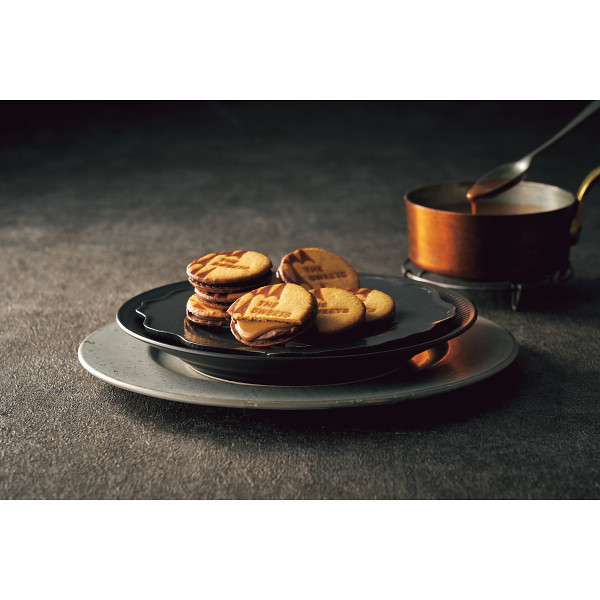 ザ・スウィーツ　キャラメルサンドクッキー（１０個） A