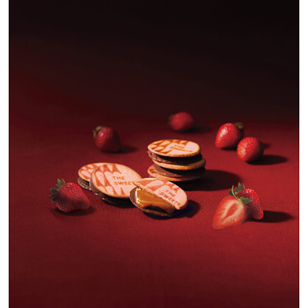 ザ・スウィーツ　苺キャラメルサンドクッキー（８個） A