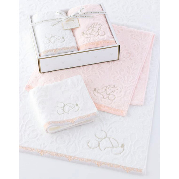 ディズニー　プレミアム　フェイスタオル２枚セット　A