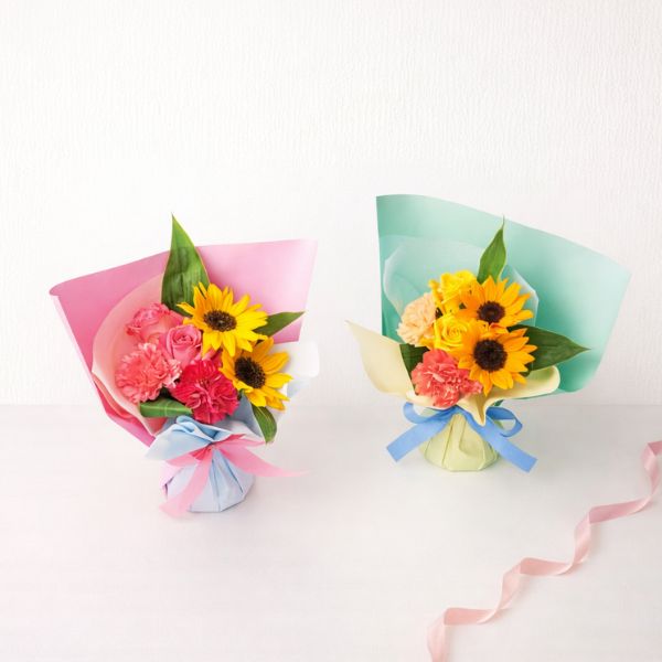 5/17まで申し込み可　【母の日専用】ひまわりとバラのスタンディングブーケ