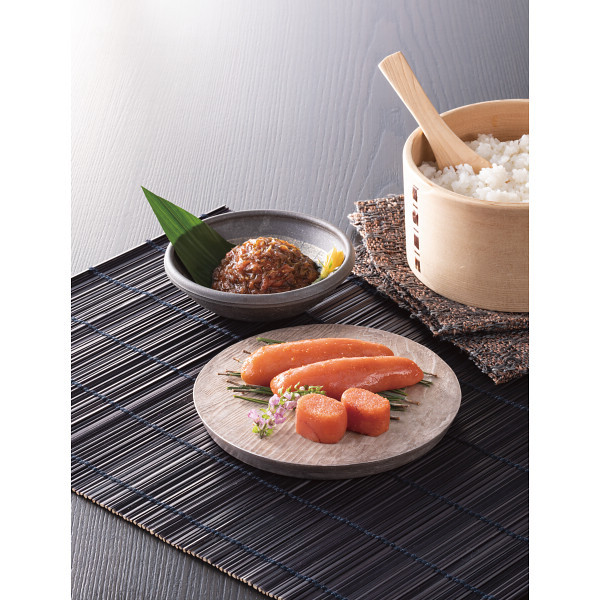 北海道産助惣鱈の卵使用　辛子明太子柚子風味と昆布明太