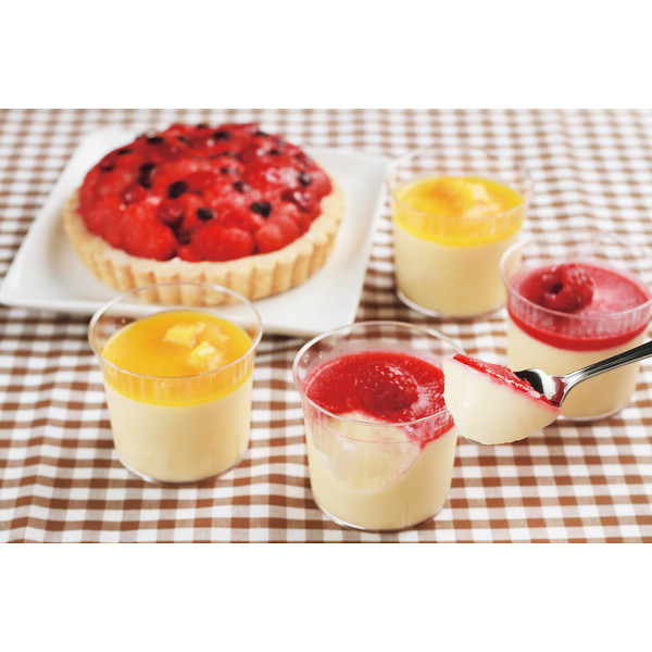 ミックスベリータルトと２種のプリン