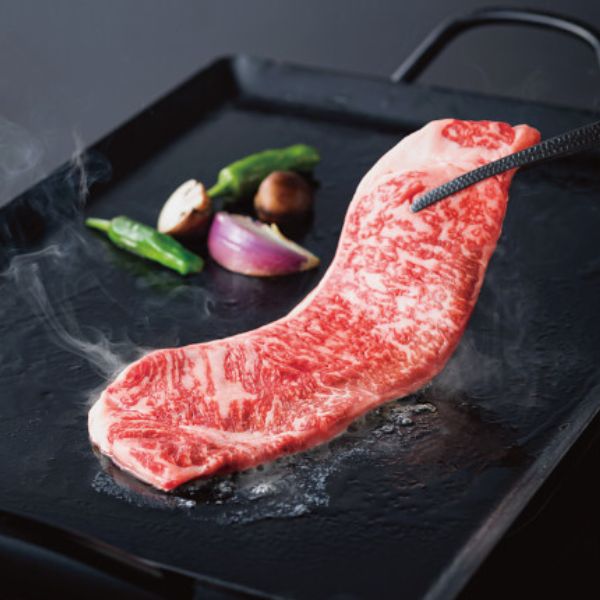 ふらの和牛　ロース・モモ　ステーキ用（計６１０g）