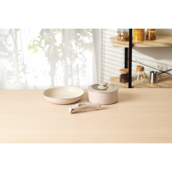 マジクック　セラミック加工　ＩＨ対応着脱ハンドルフライパン４点セット