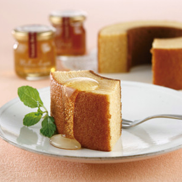 山田養蜂場　はちみつバウムギフトセット