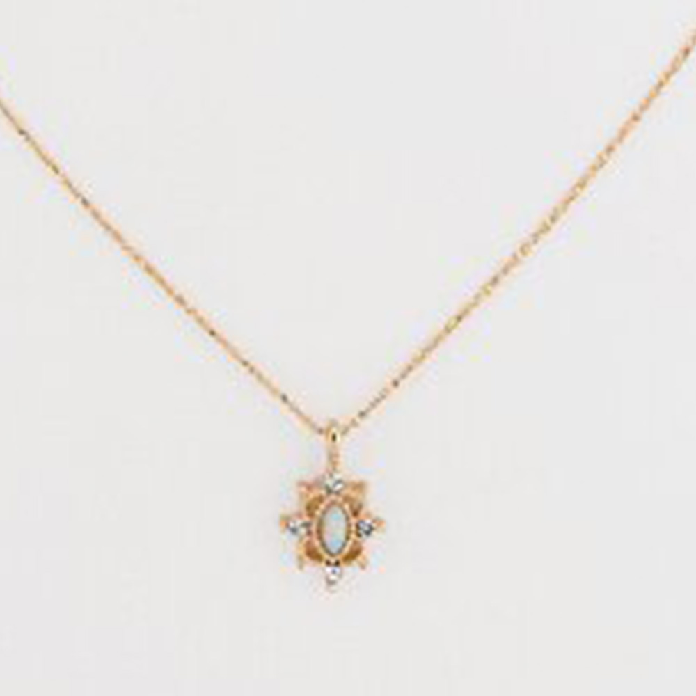 ビジューネックレス