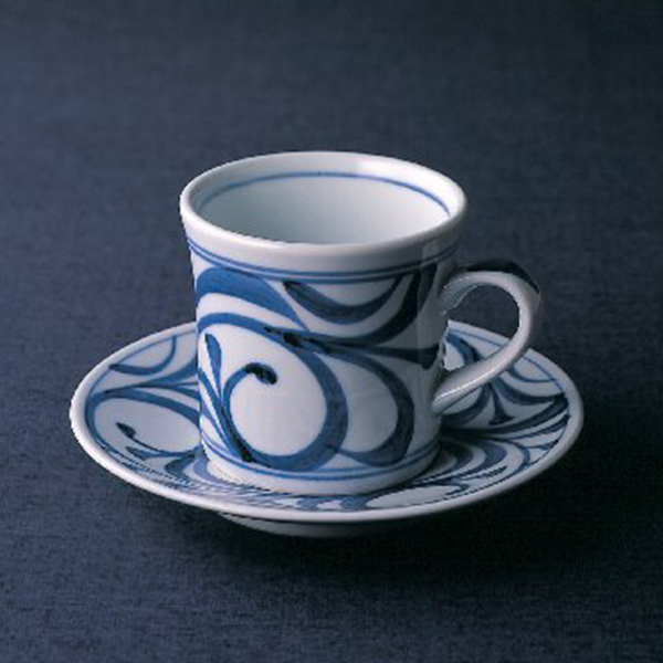 砥部焼 呉須アメリカンコーヒー(唐草)