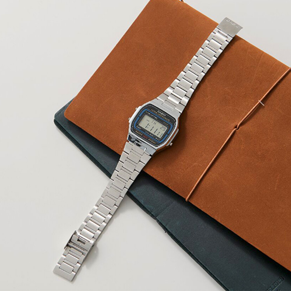 カシオ スタンダードデジタルウオッチ