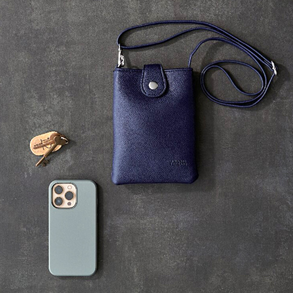 フランコフェラーロ スマートフォンポシェット(ネイビー)