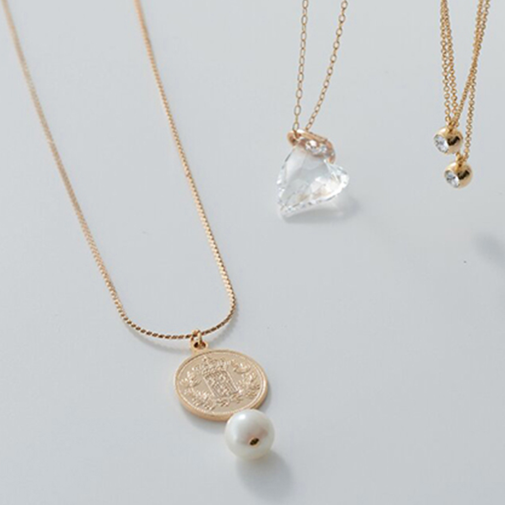 コインモチーフネックレス