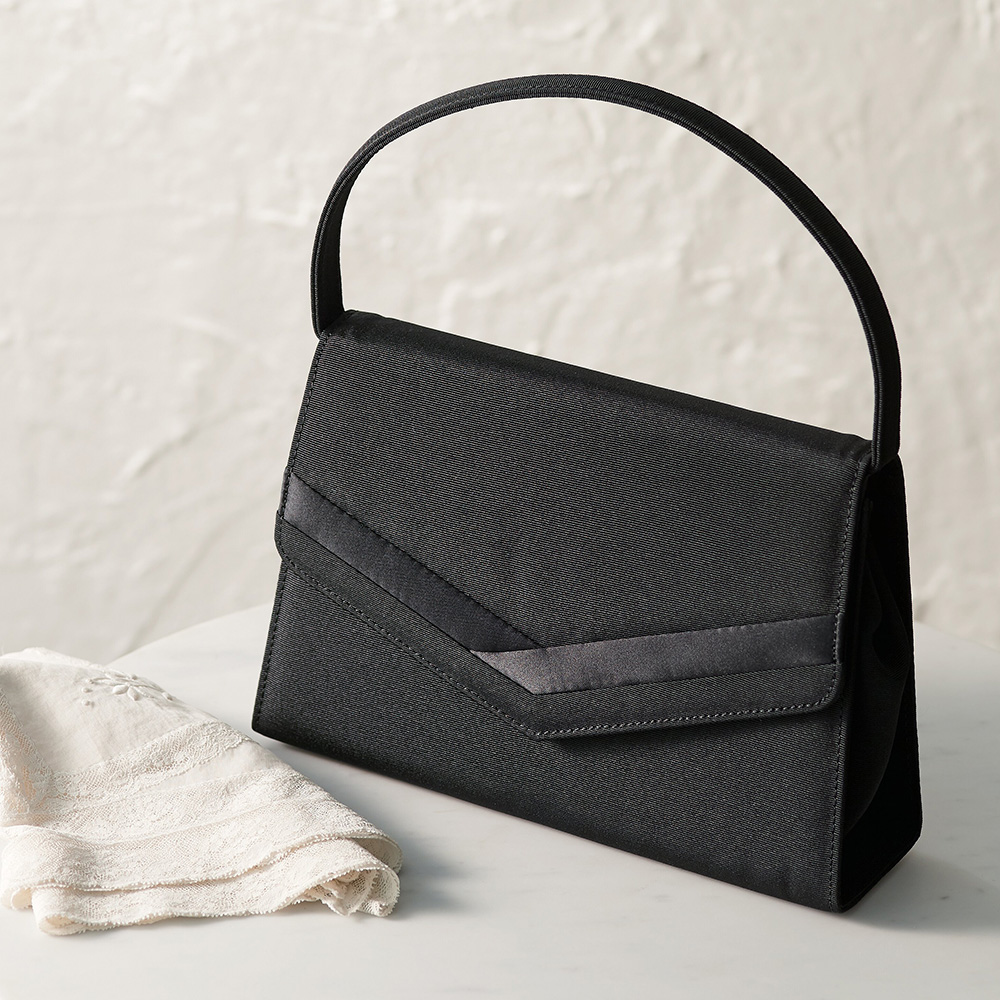 ダイアナ・バレンチノ フォーマルバッグ