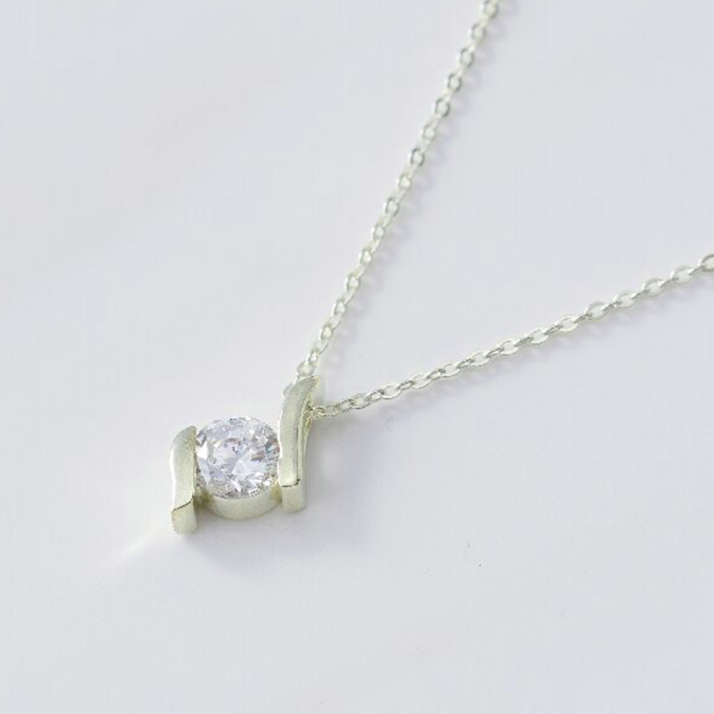 ウルティマ シルバーペンダント