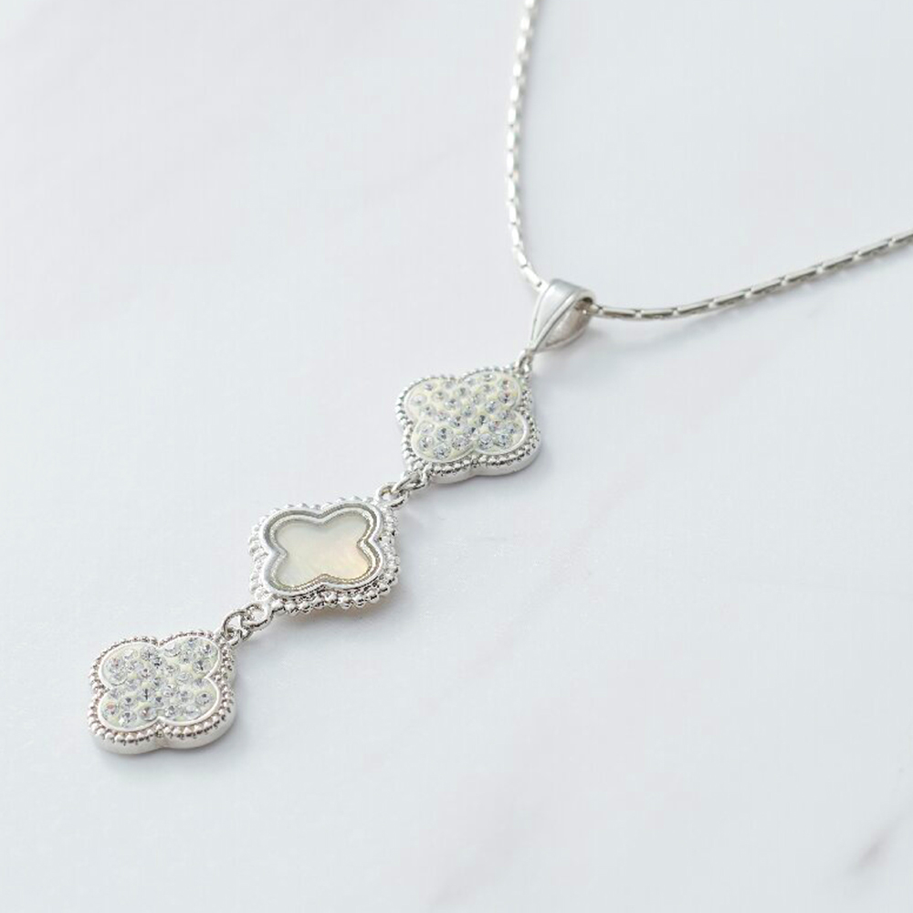 クリスタルガラス・シェルロングネックレス