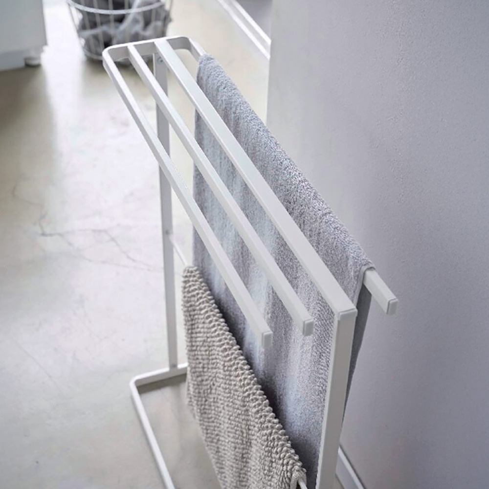 横から掛けられるバスタオルハンガー(ホワイト)