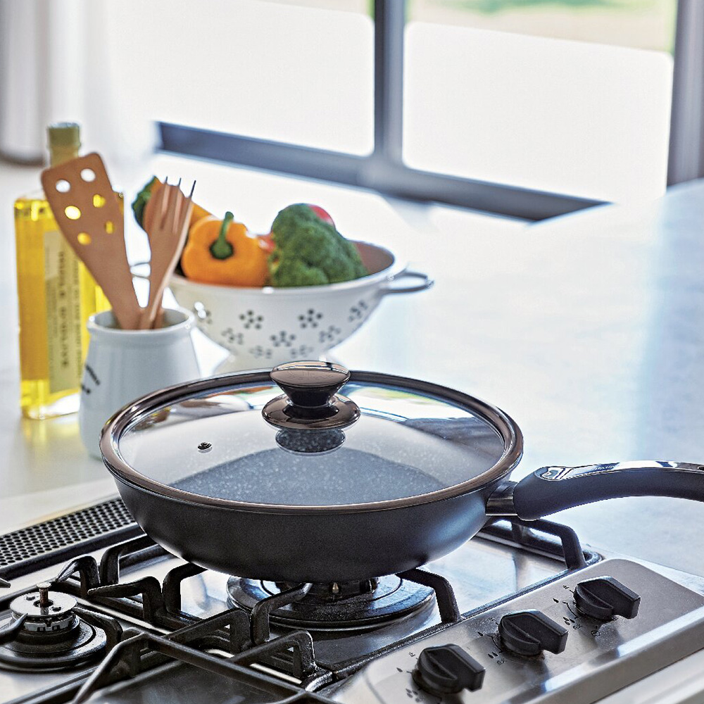 ケヴンハウンディースタイル ジェットブラックフライパン(28cm蓋付き)