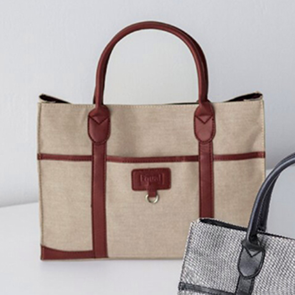 ジュンココシノイコール エルガリー手提げバッグ(ブラウン)