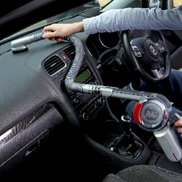 ブラックアンドデッカー 車用掃除機