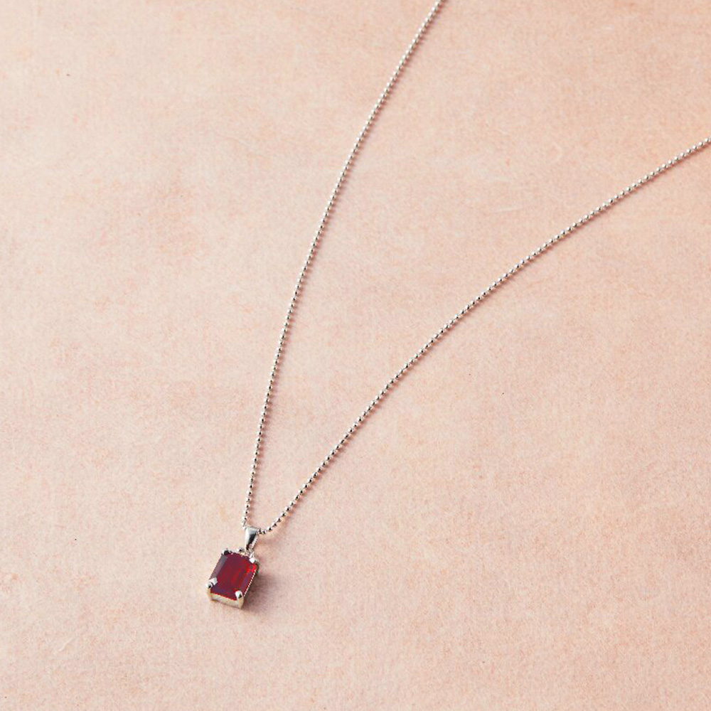 ガーネットスクエアペンダント