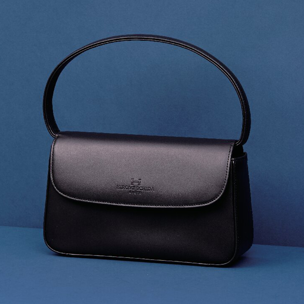 市田ひろみ フォーマルバッグ