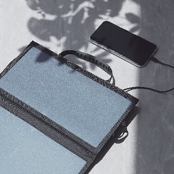 モバイルソーラー充電器