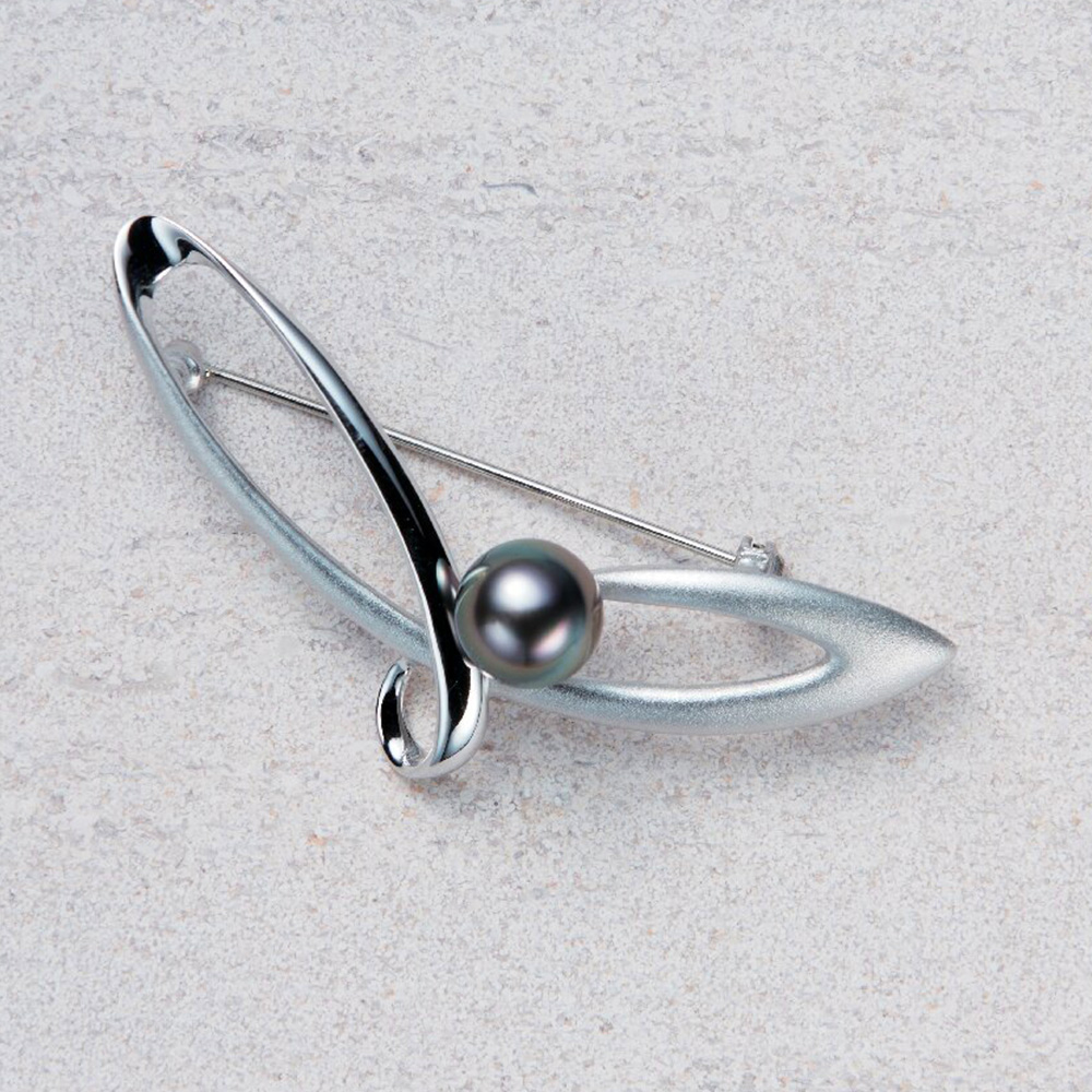 黒蝶パール ブローチ