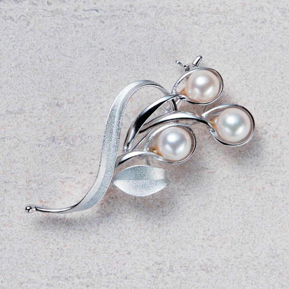 アコヤ真珠ブローチ