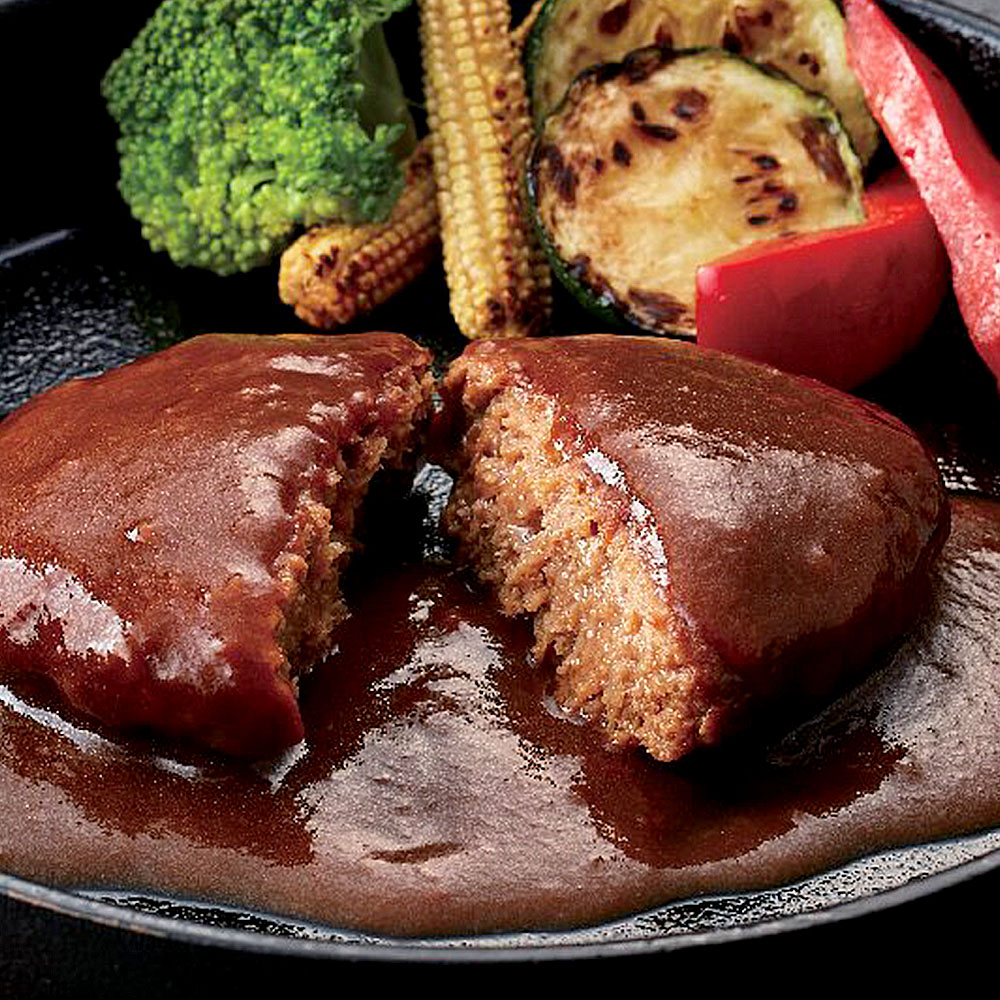 じっくり煮込んだデミグラスハンバーグ