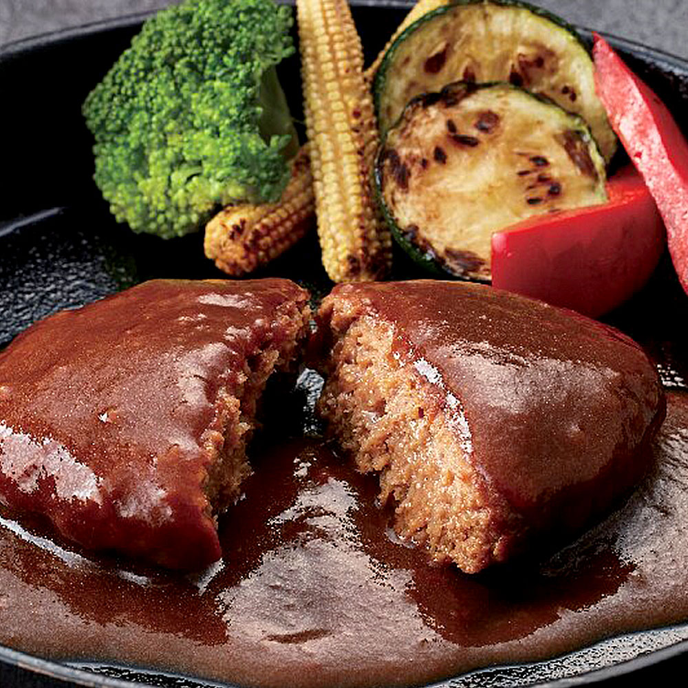 じっくり煮込んだデミグラスハンバーグ