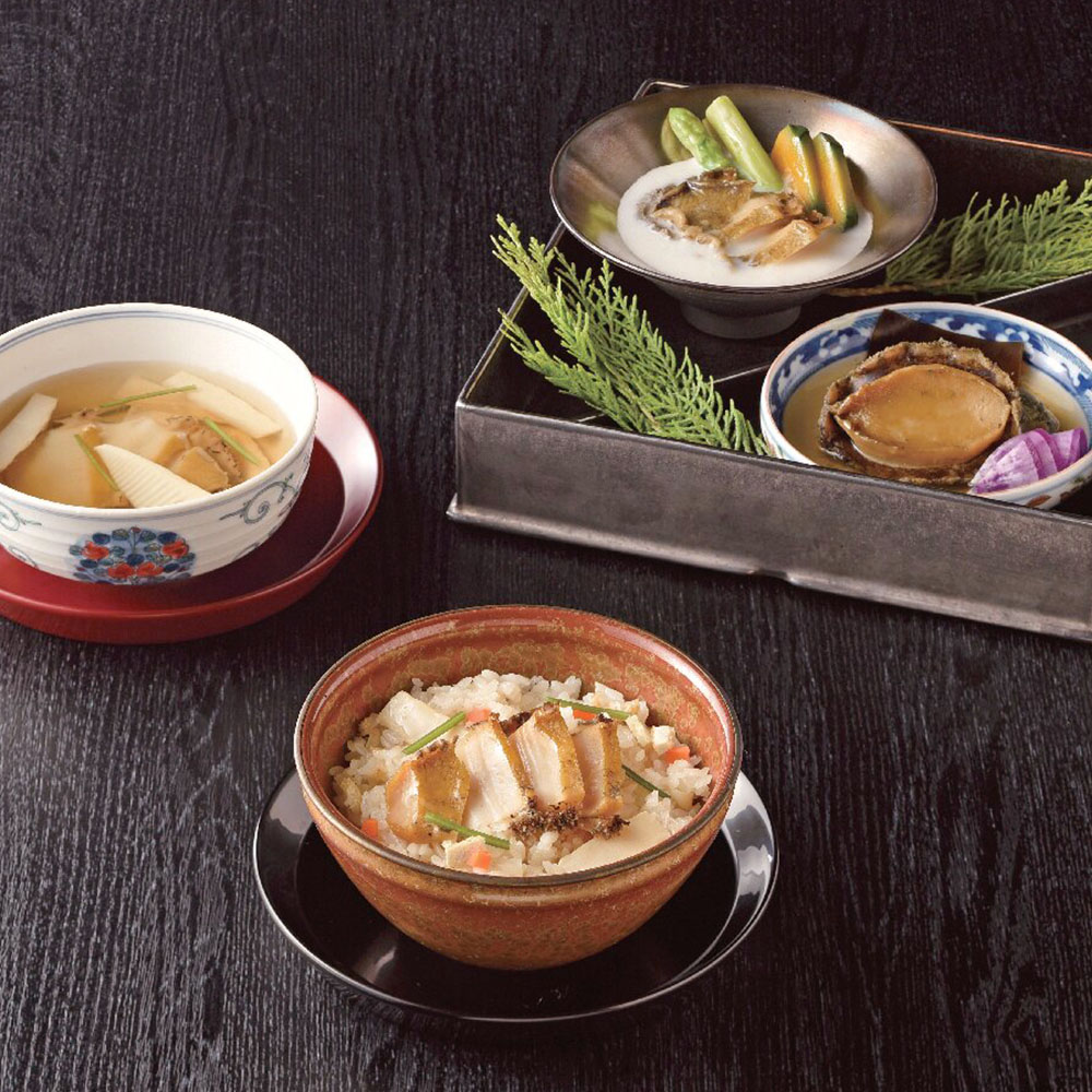 日本のおいしいお料理　天然あわび和洋割烹料理