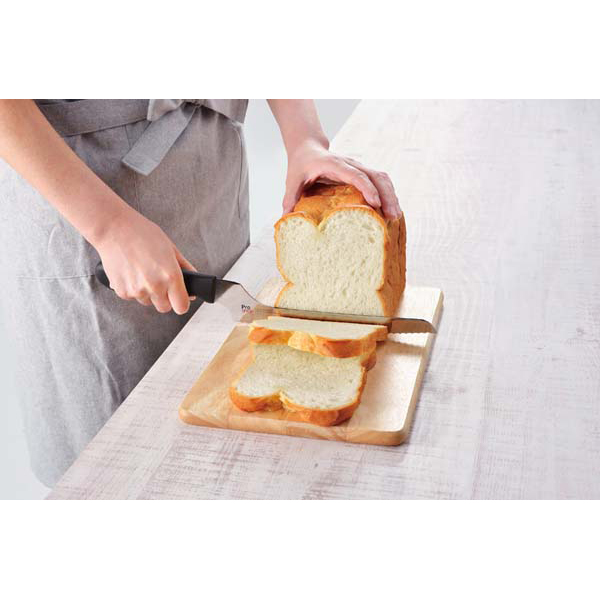 「プログレード」切りやすいパンナイフ BK