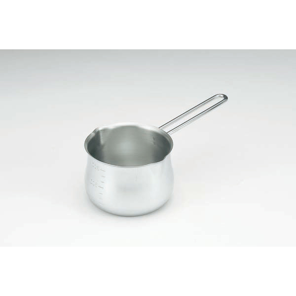 18-8ステンレス ミルクパン 800㎖目盛り付き