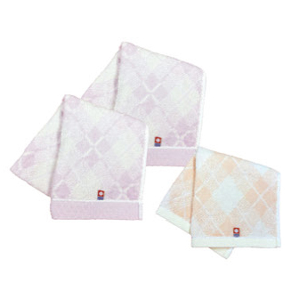 今治フェイスタオル2枚、今治ウォッシュタオル1枚