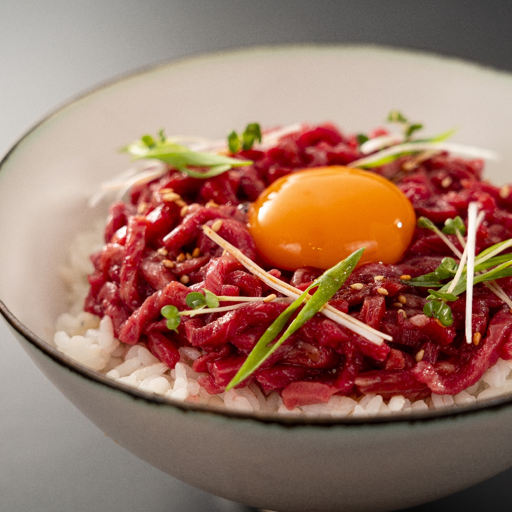 岡山 黒毛和牛生ハムユッケ丼セット 200g